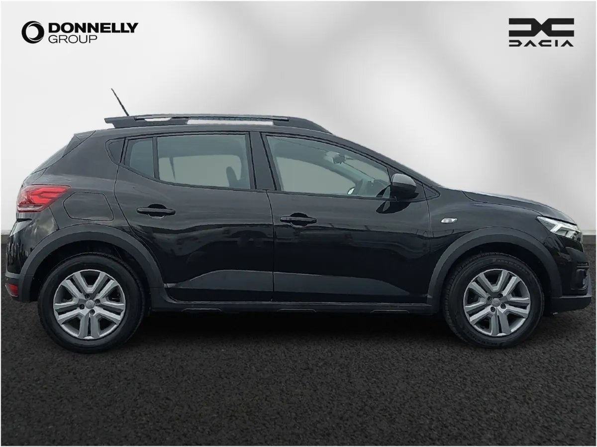 Dacia Sandero Stepway Hatchback Expression - Image 3