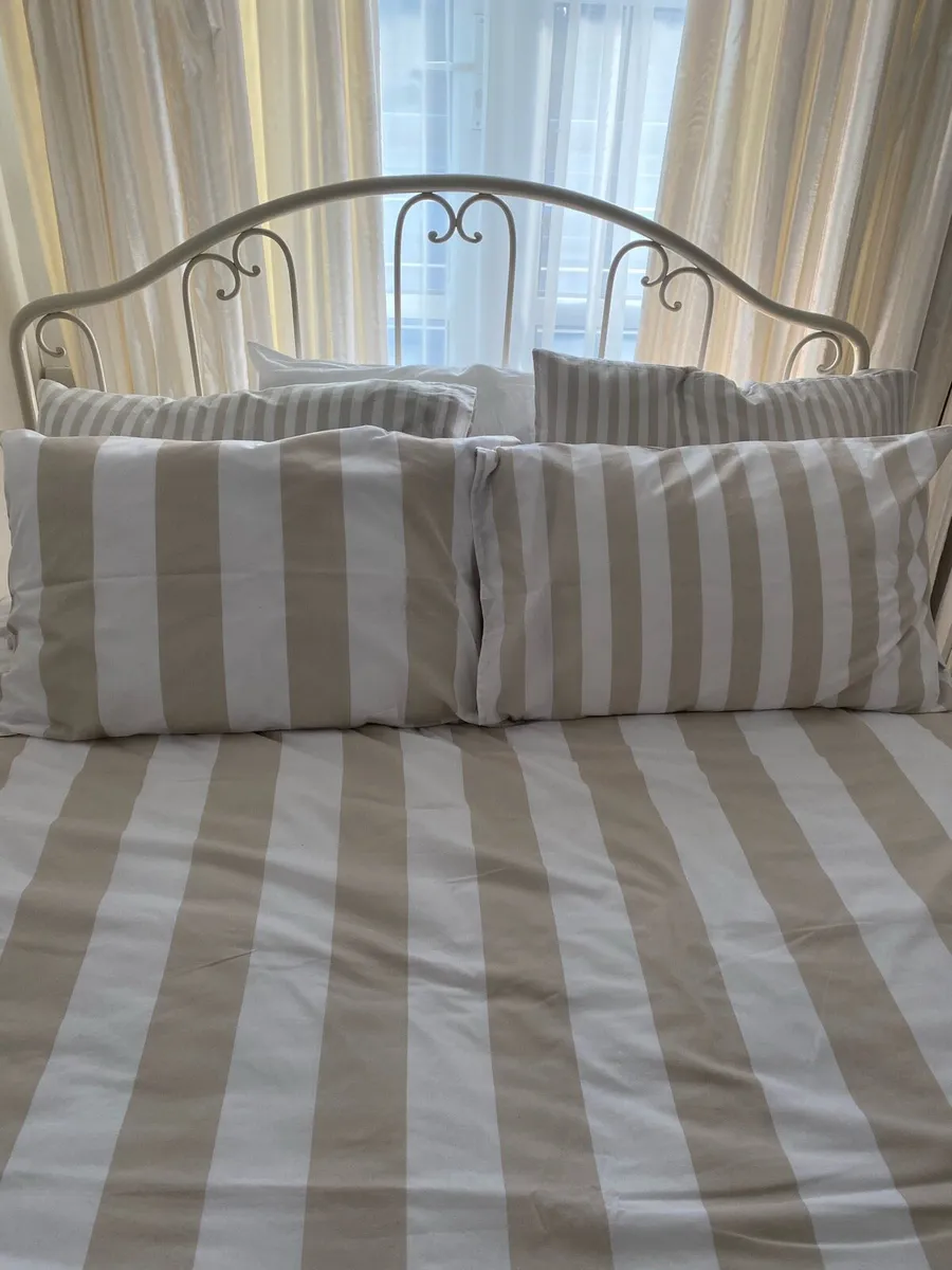 Bed - Image 4
