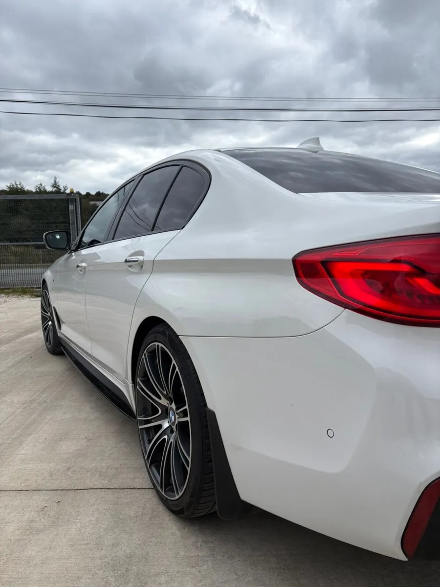 BMW 5-Series 2018 M Sport Auto - Image 3