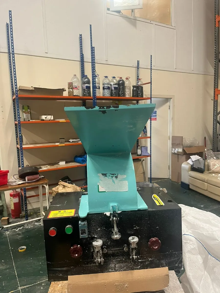Granulator plastic wood rubber material - Image 3