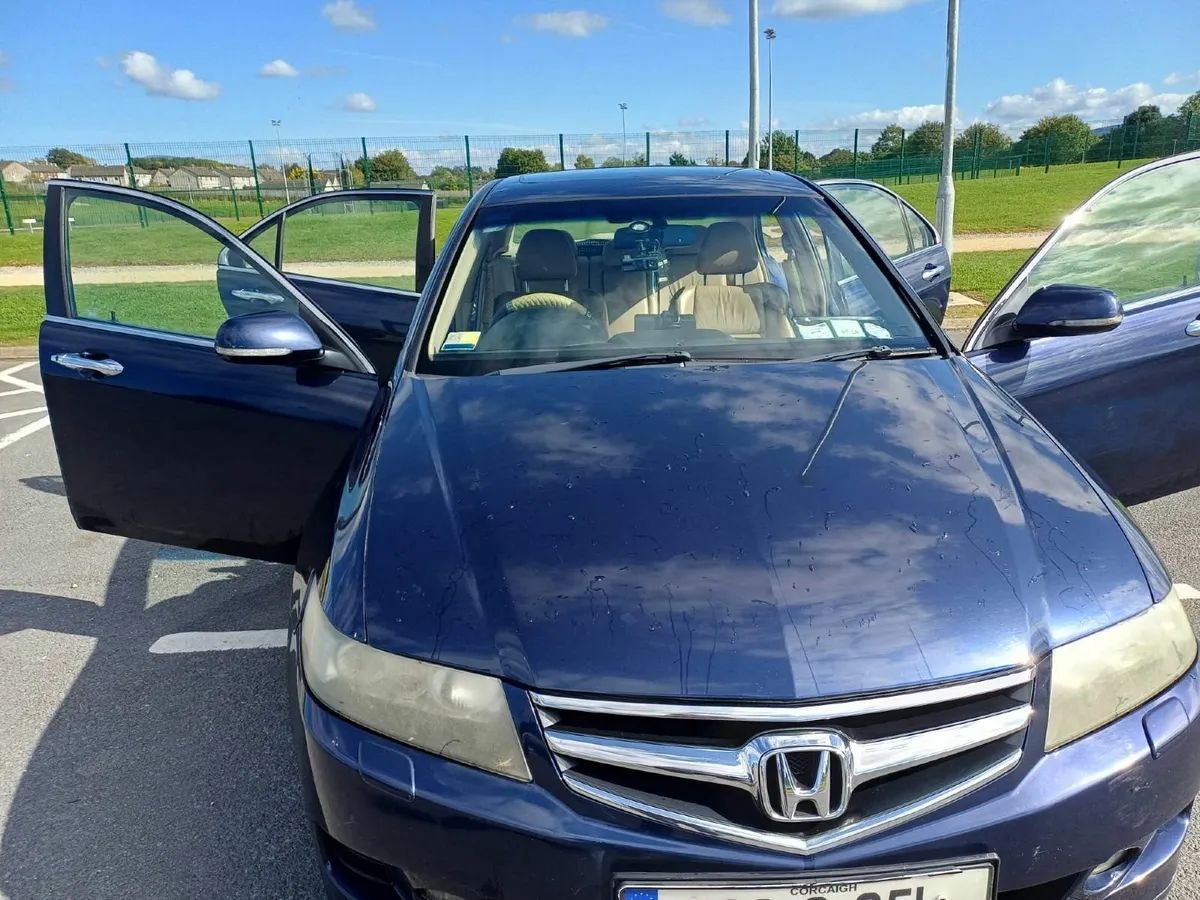 Honda Accord 2009 - Image 4