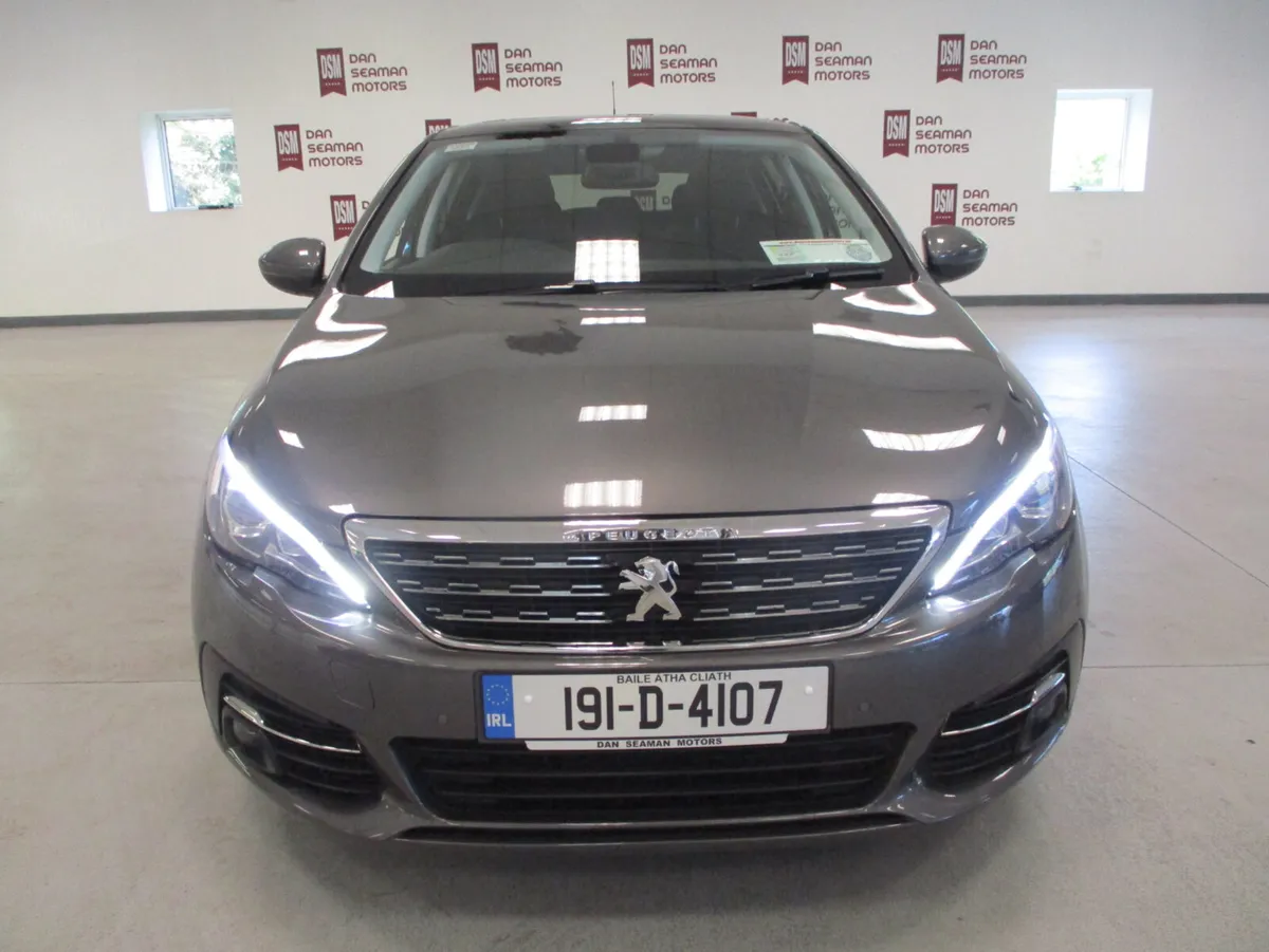 Peugeot 308 ALLURE 1.2 PETROL  2019-PANORAMIC ROOF - Image 3