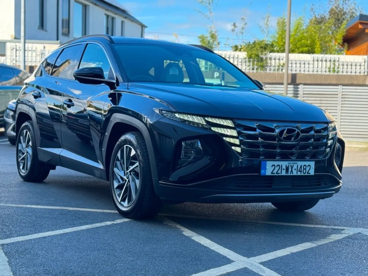 Hyundai Tucson 2WD Ecectuive Plus Diesel Automatic - Image 3