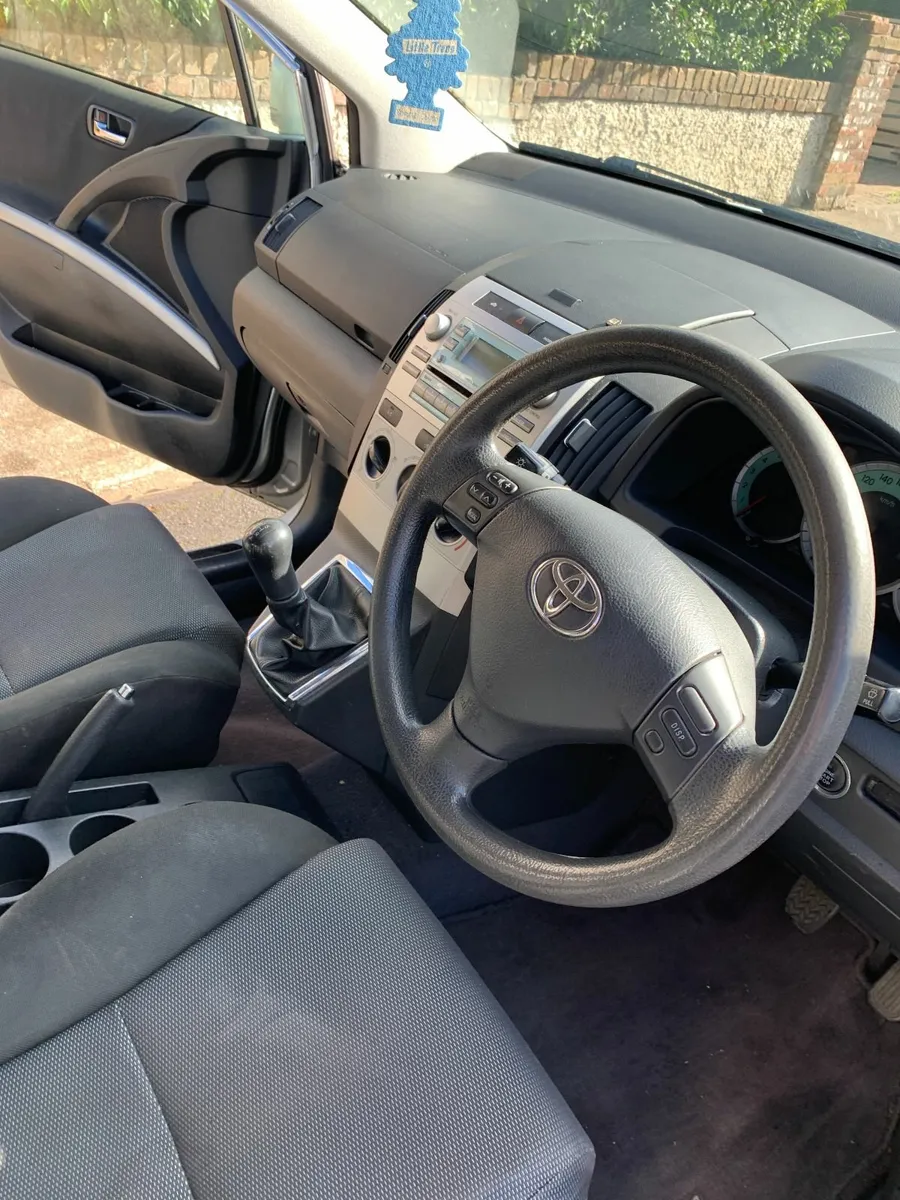 Toyota Corolla Verso  2006 - Image 3