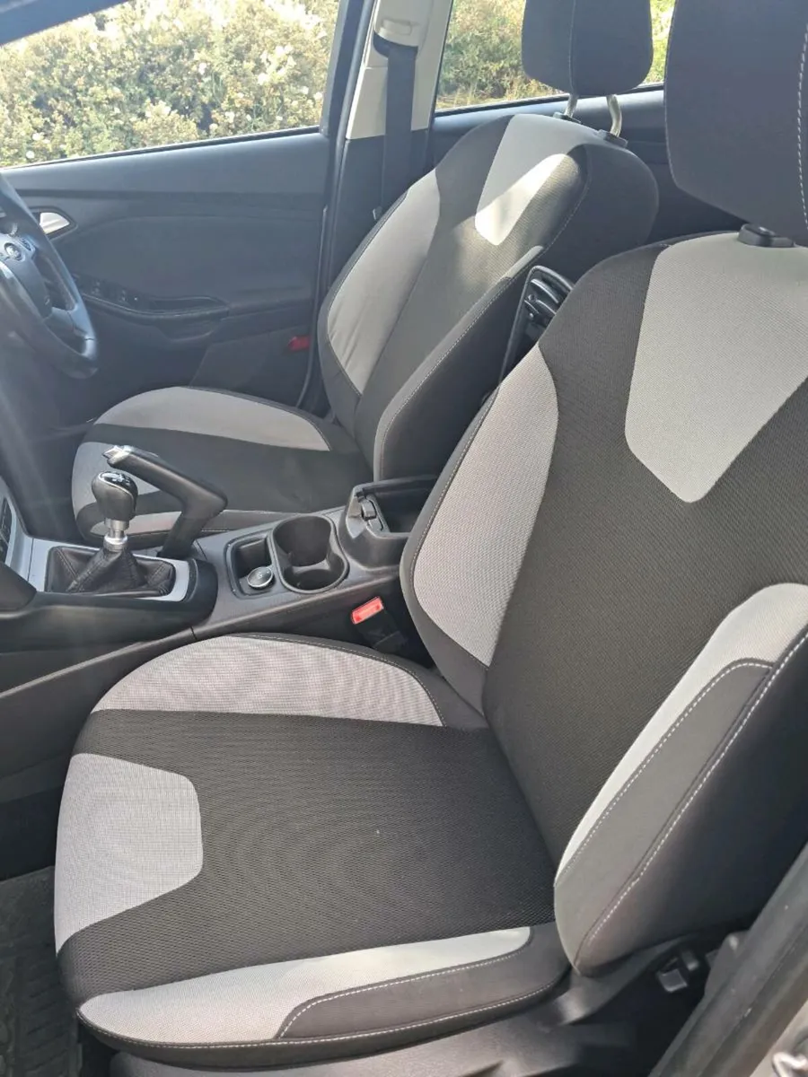 2013 Ford Focus Zetec S - LOW KMs - Image 4