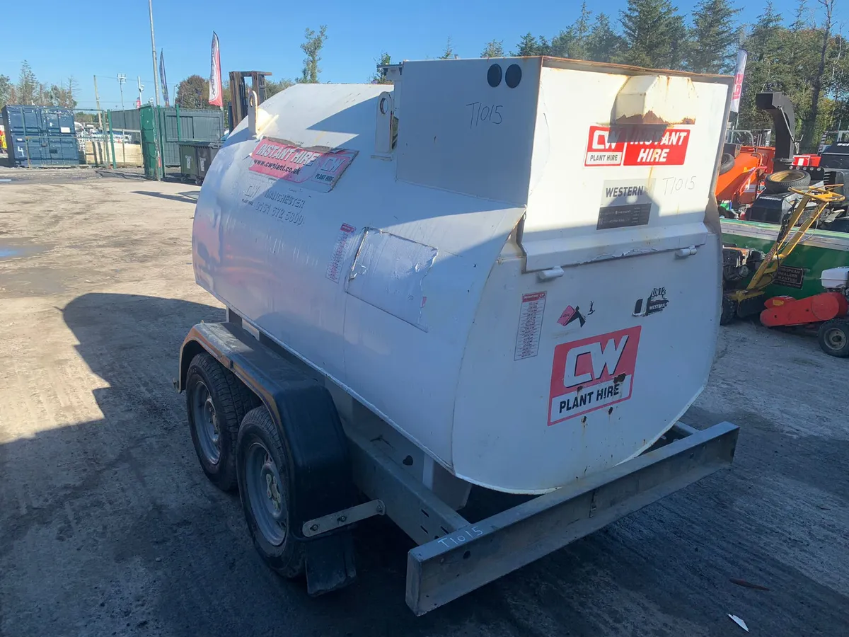 Western 2000 Litre Twin Axle Bunded Fuel Bowser - Image 4