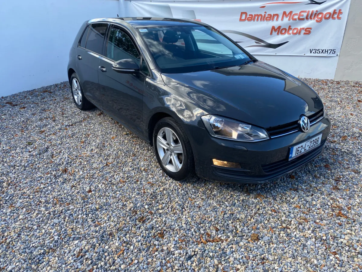 2016 Volkswagen Golf - Image 2