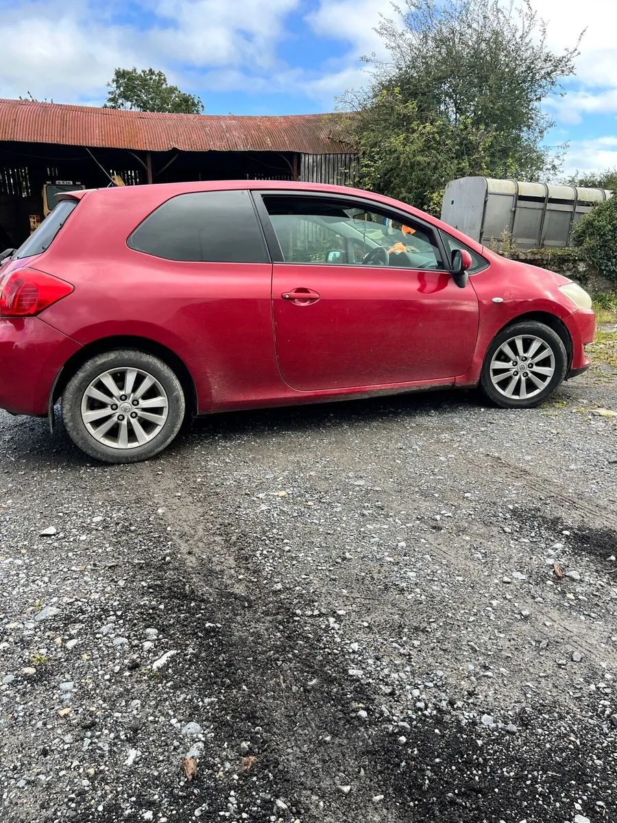 Toyota Auris van - Image 3