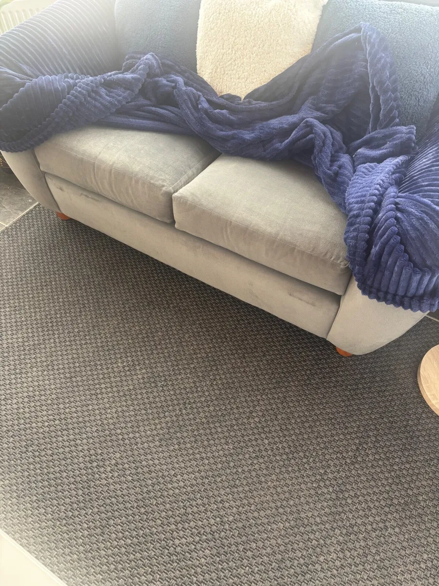 2 seater Sofa for sale - Image 3