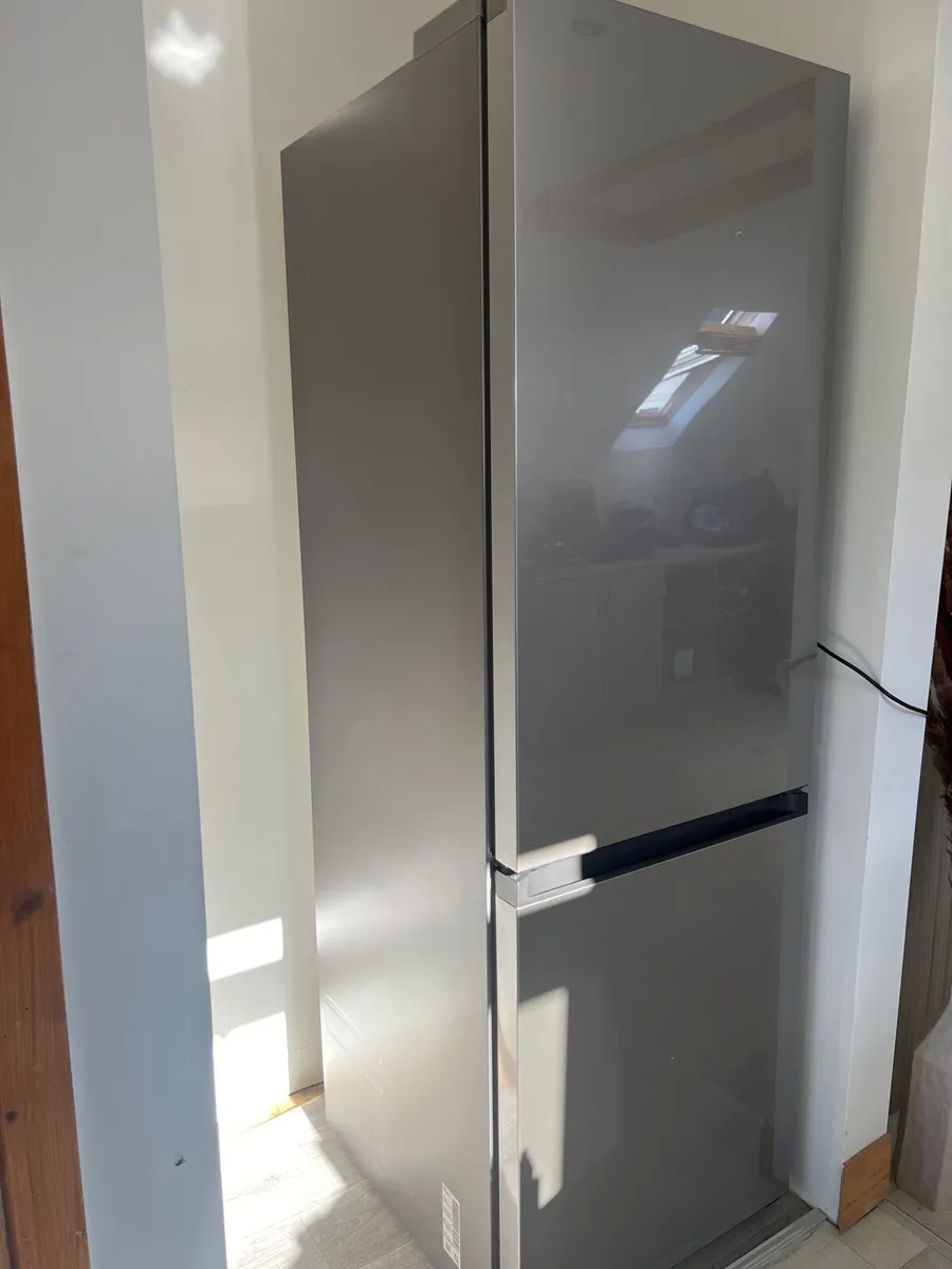 Samsung Series 6 SpaceMax Fridge - Image 2