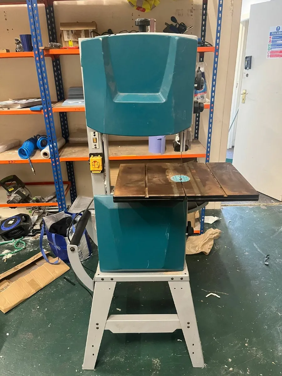 makita band saw - Image 1