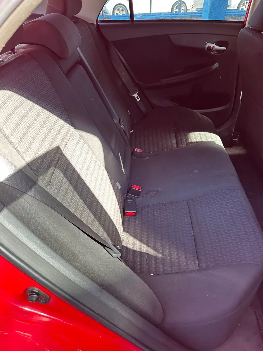 Toyota Corolla 2010 - Image 4