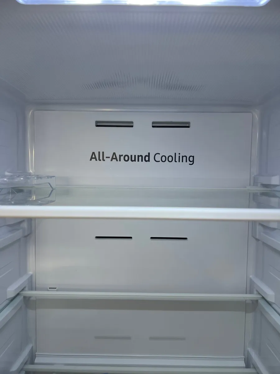 Samsung Series 6 SpaceMax Fridge - Image 3