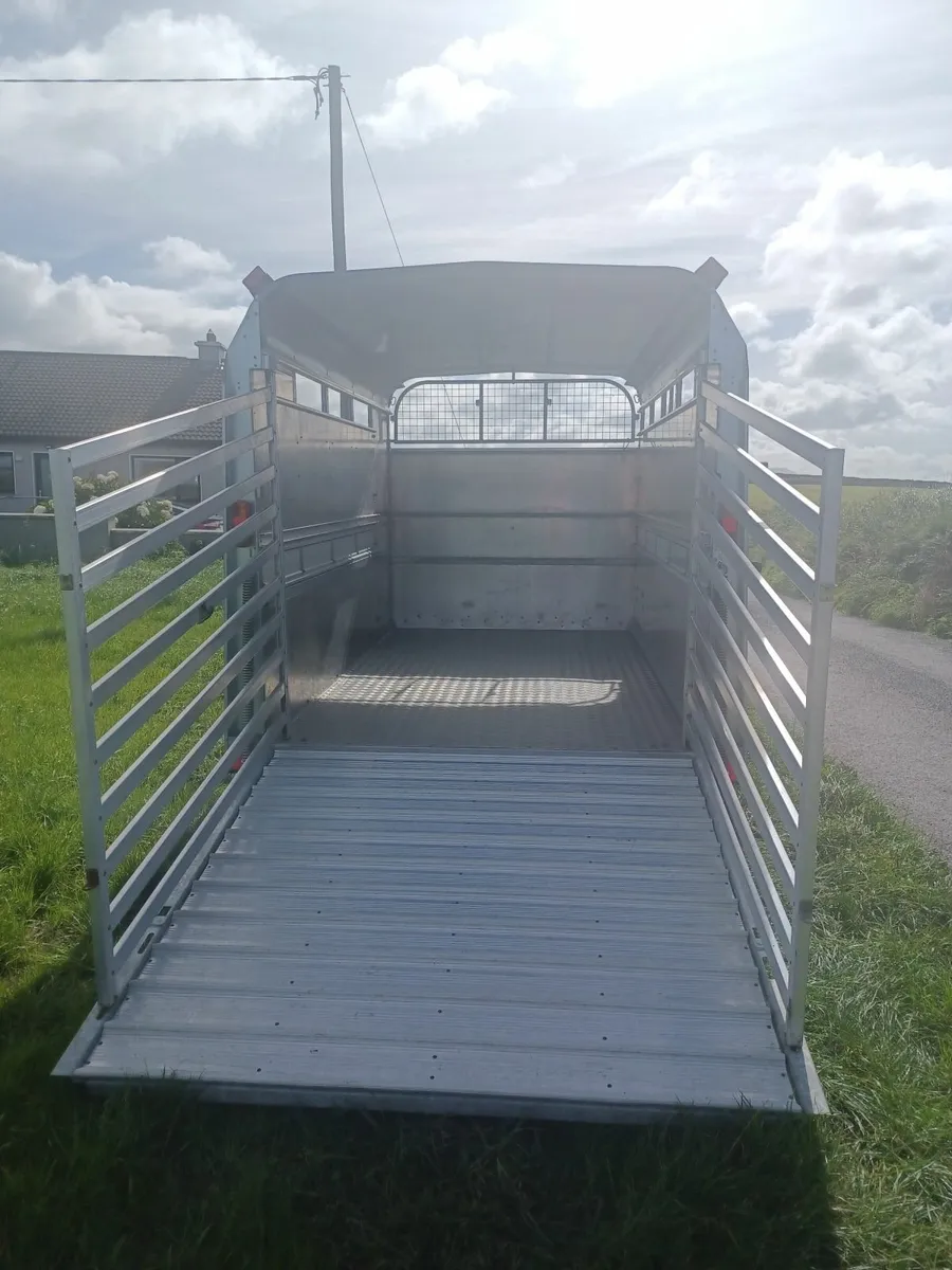 Ifor Williams Cattle Trailer 10 X 5ft 9 - Image 1