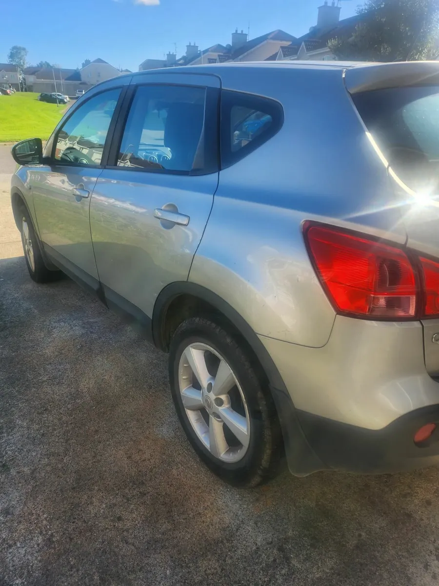 Nissan Qashqai 2009 - Image 1