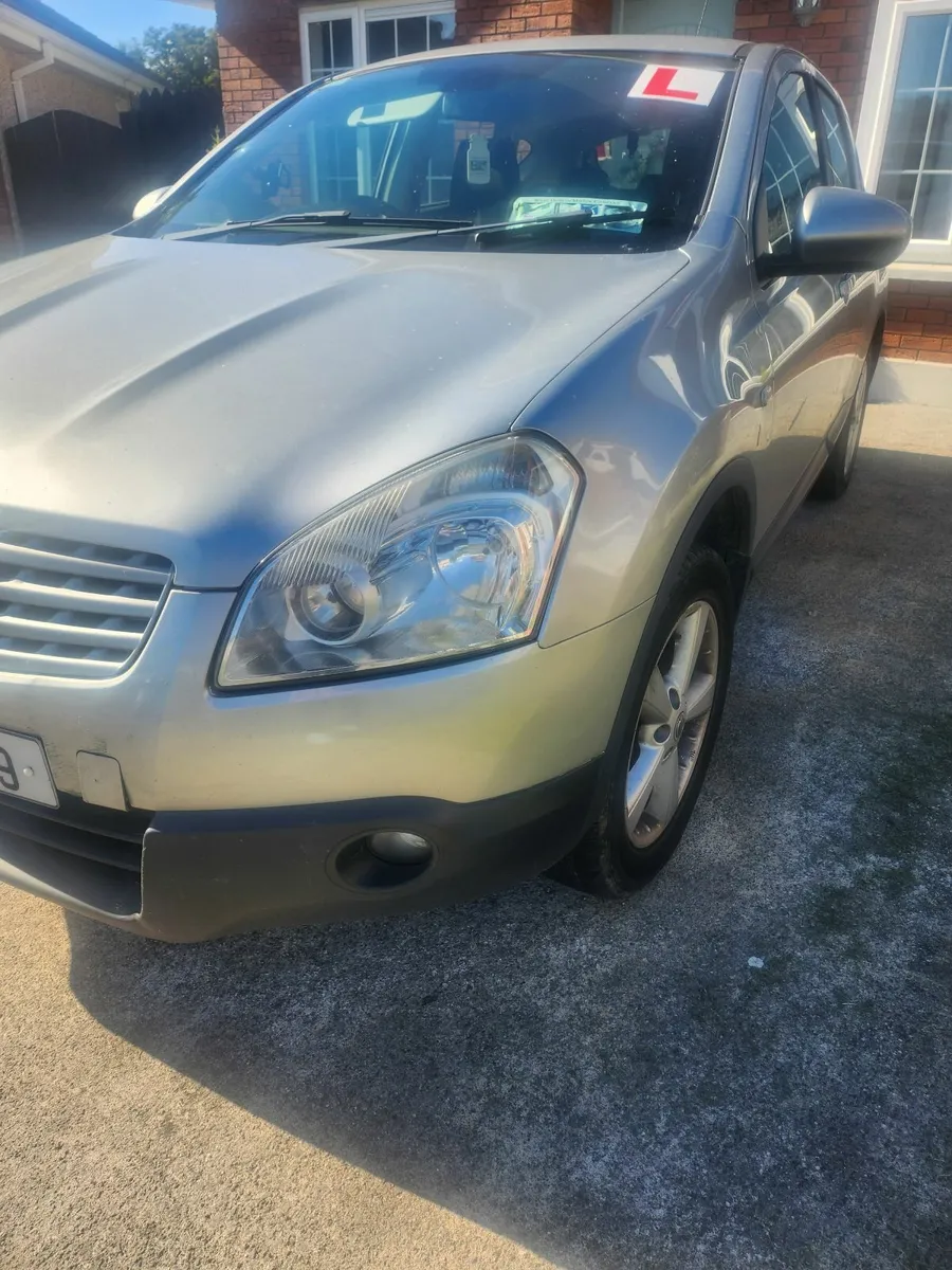 Nissan Qashqai 2009 - Image 2
