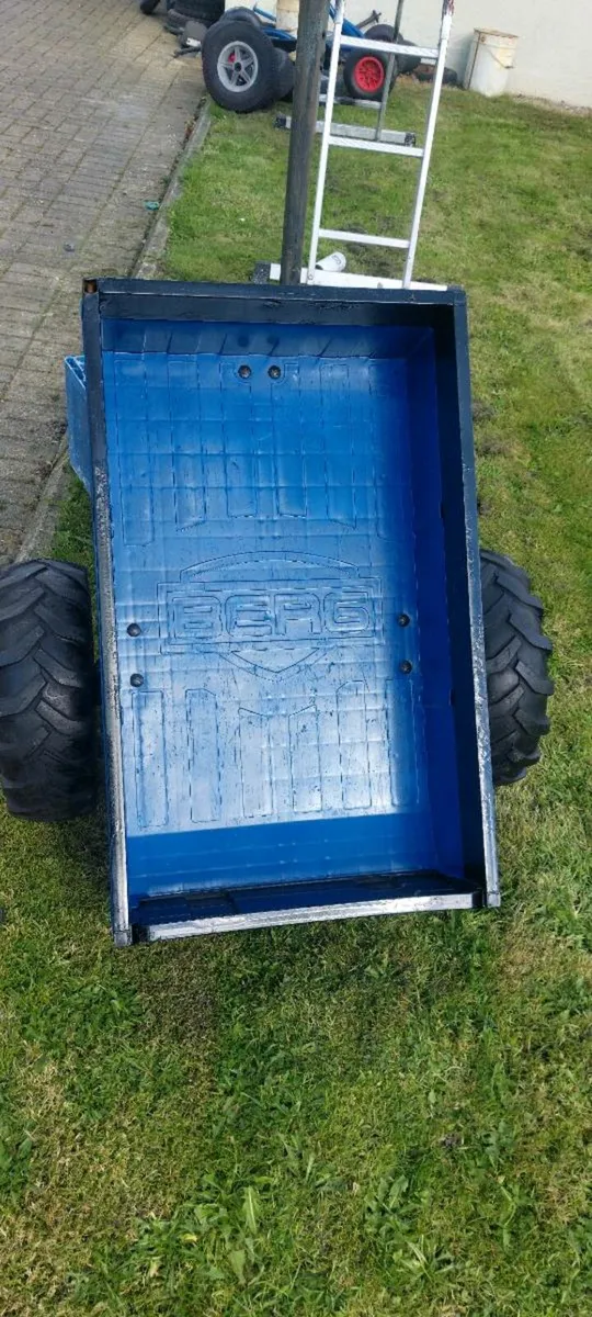 Berg Trailer - Image 1