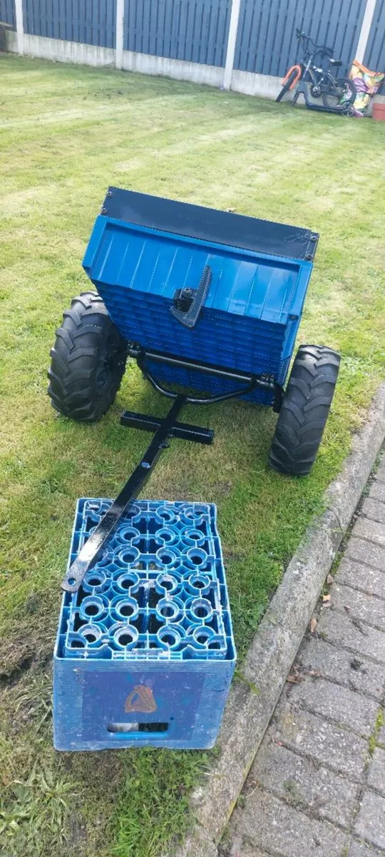 Berg Trailer - Image 2