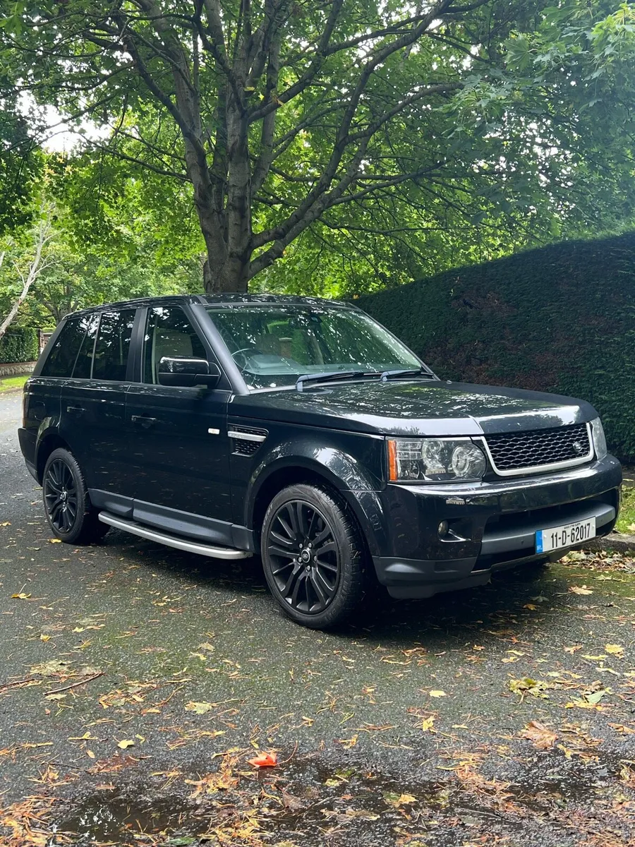 Range Rover Sport HSE Luxury (low mileage) - Image 1