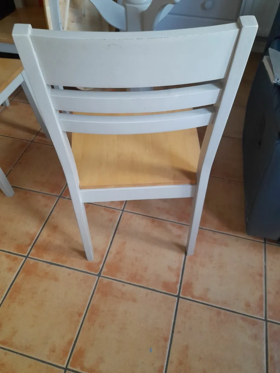 Table and chairs ,one arm chair - Image 2