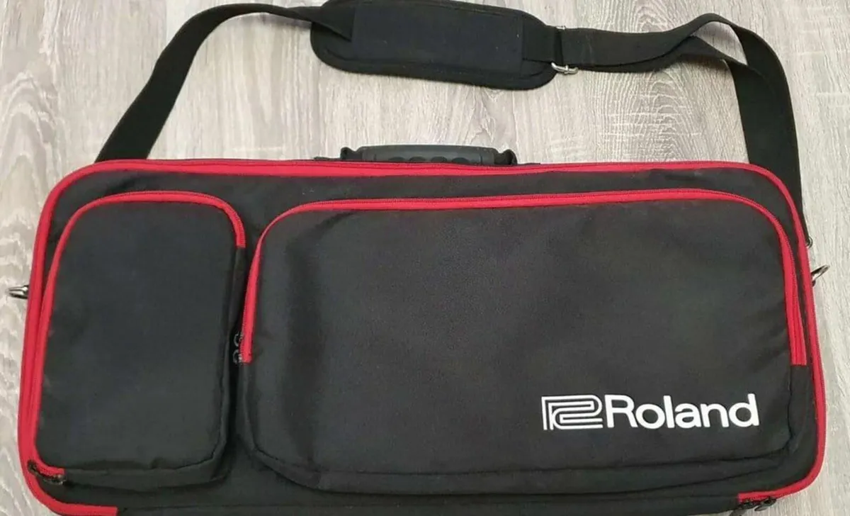 Roland JD‑Xi Synthesizer + Carrying Case Like New - Image 4