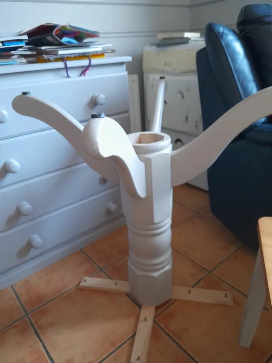 Table and chairs ,one arm chair - Image 4