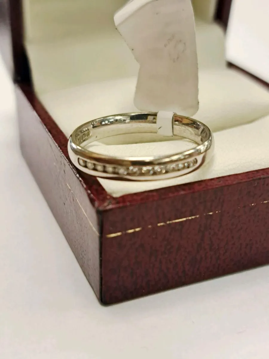 18K White Gold Ring Diamond 18Ct - Image 4