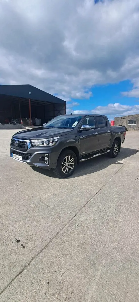 Toyota Hilux - Image 1