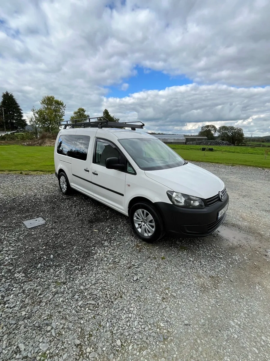 VW Caddy Maxi. 5 seater. - Image 2