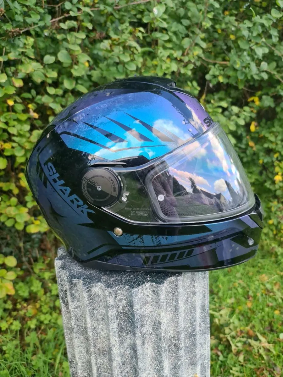 Shark motor bike helmet - Image 1