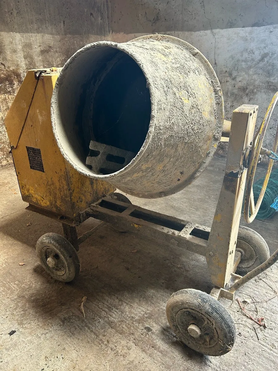 Diesel Cement mixer - Image 1