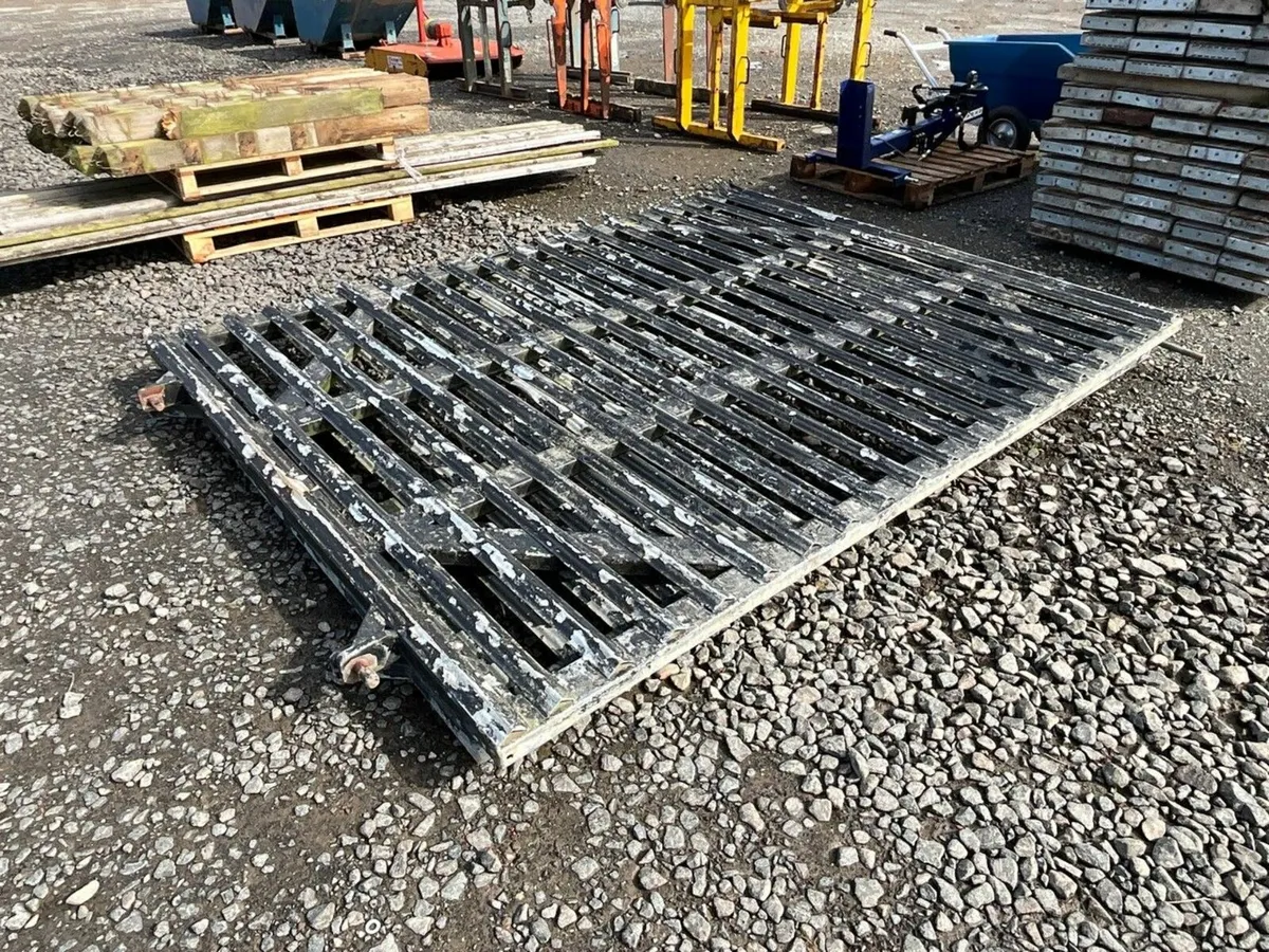 2No. APPROX. 8ft x 7ft HEAVY DUTY METAL GATES - Image 4
