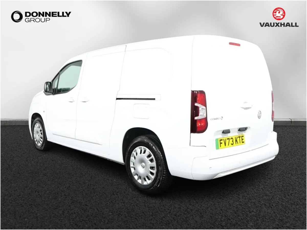 Vauxhall Combo Cargo L2 Electric Pro - Image 2