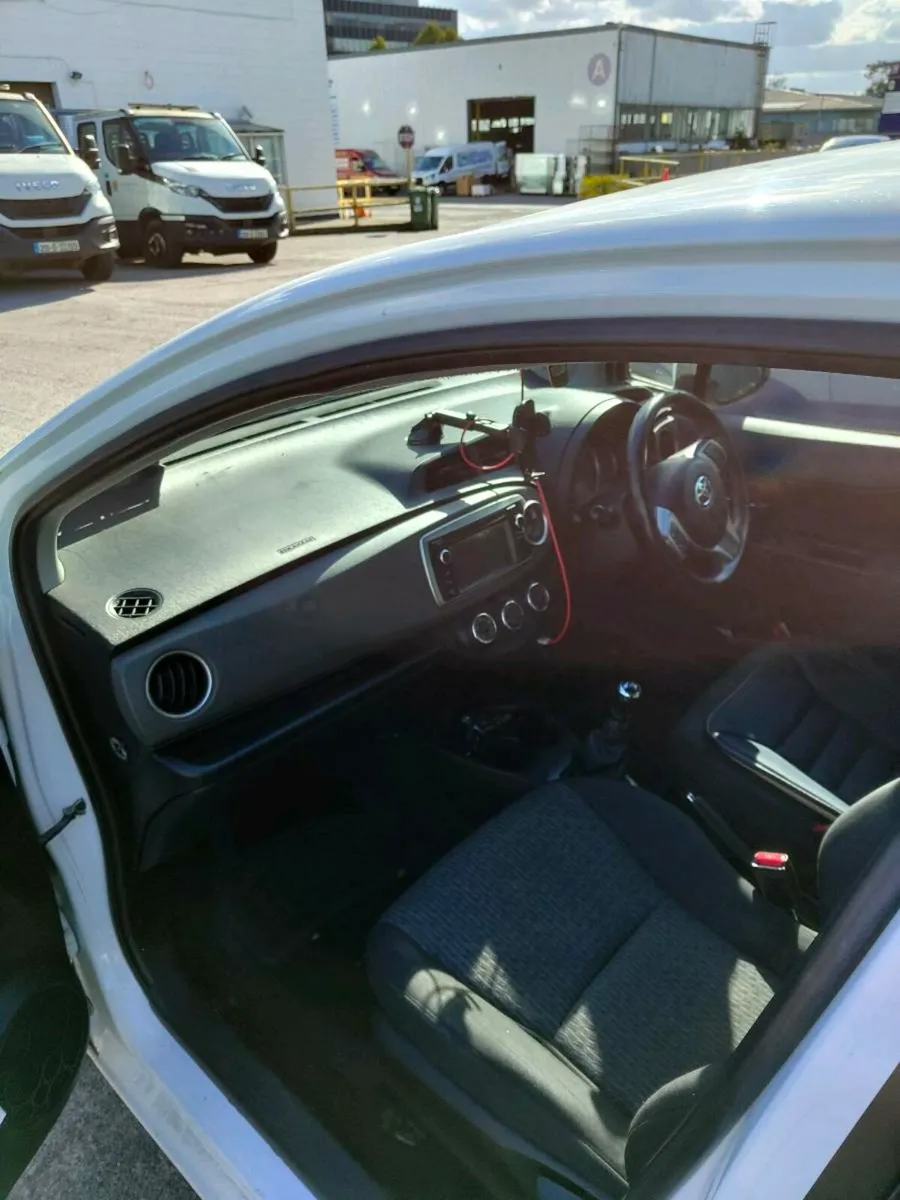 Toyota Yaris 1.4 diesel 2013 - Image 3