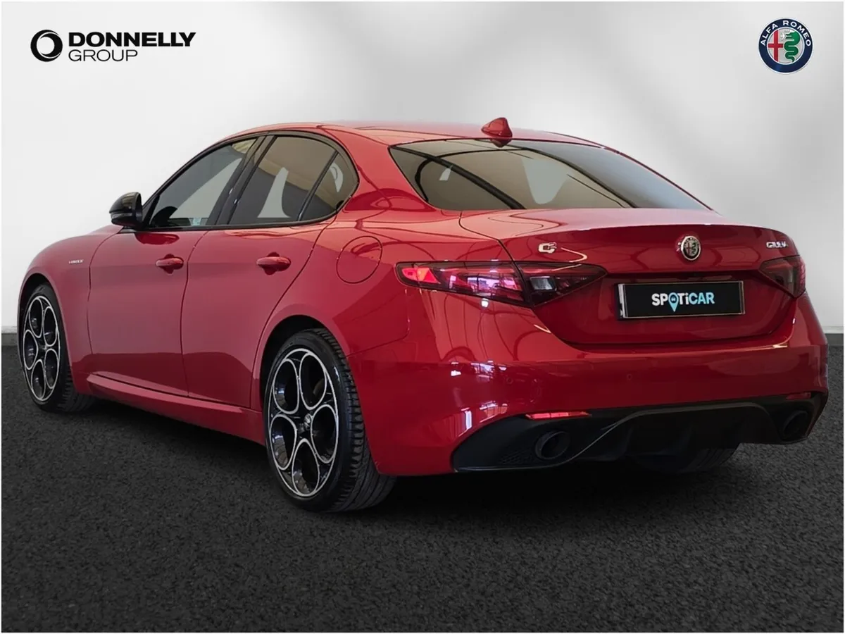 Alfa Romeo Giulia Saloon Veloce - Image 2