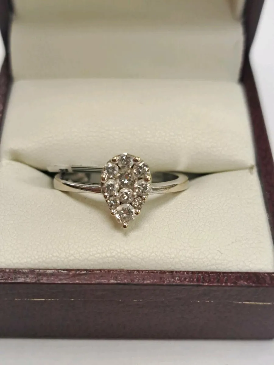 18K White Gold Diamond Ring 18Ct - Image 1
