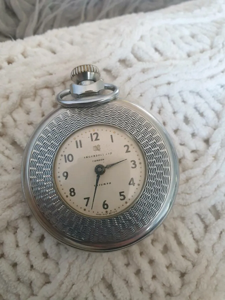VINTAGE. INGERSOLL TRIUMPH POCKET WATCH