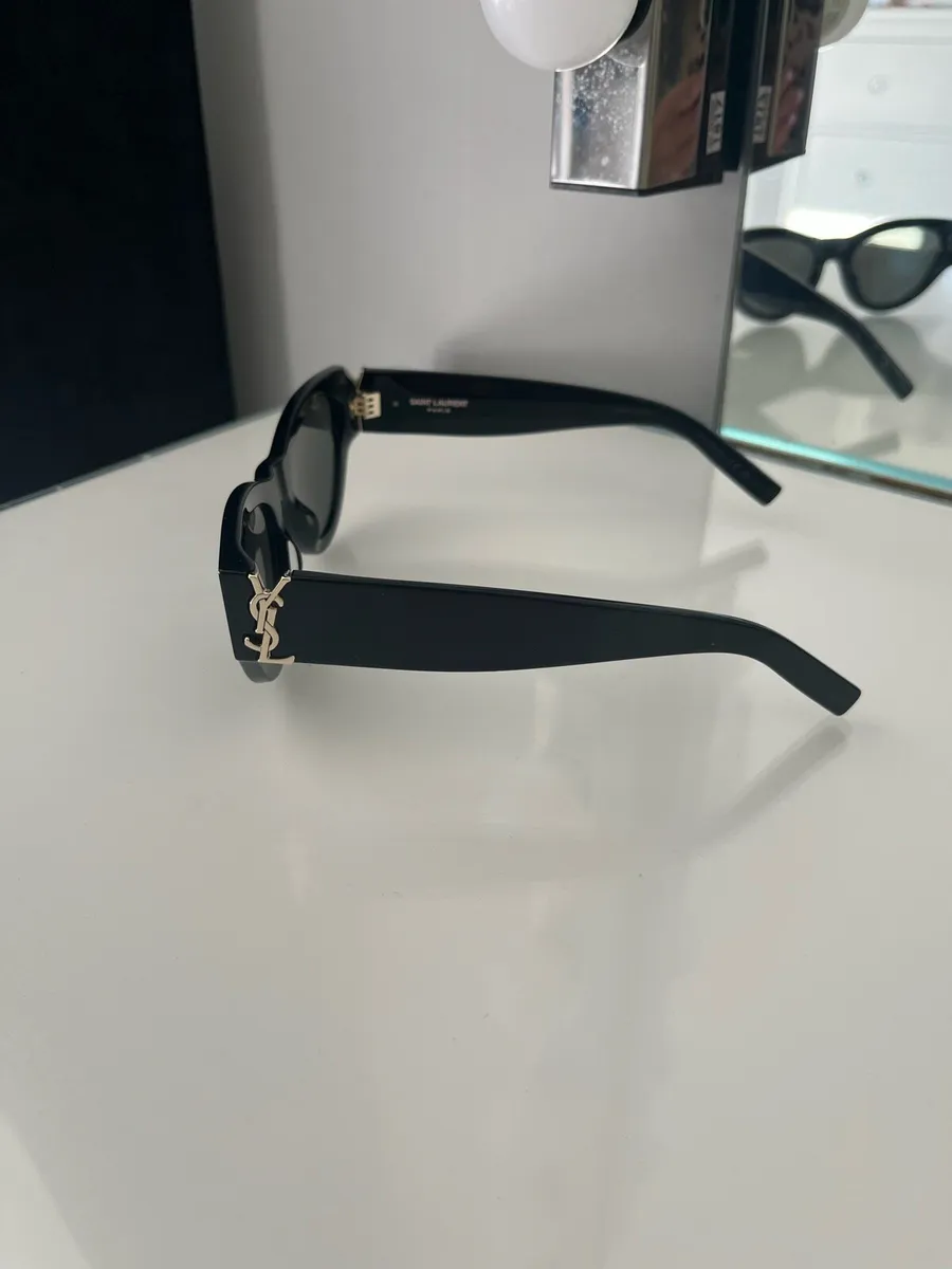 YSL Cat eye sunglasses - Image 4