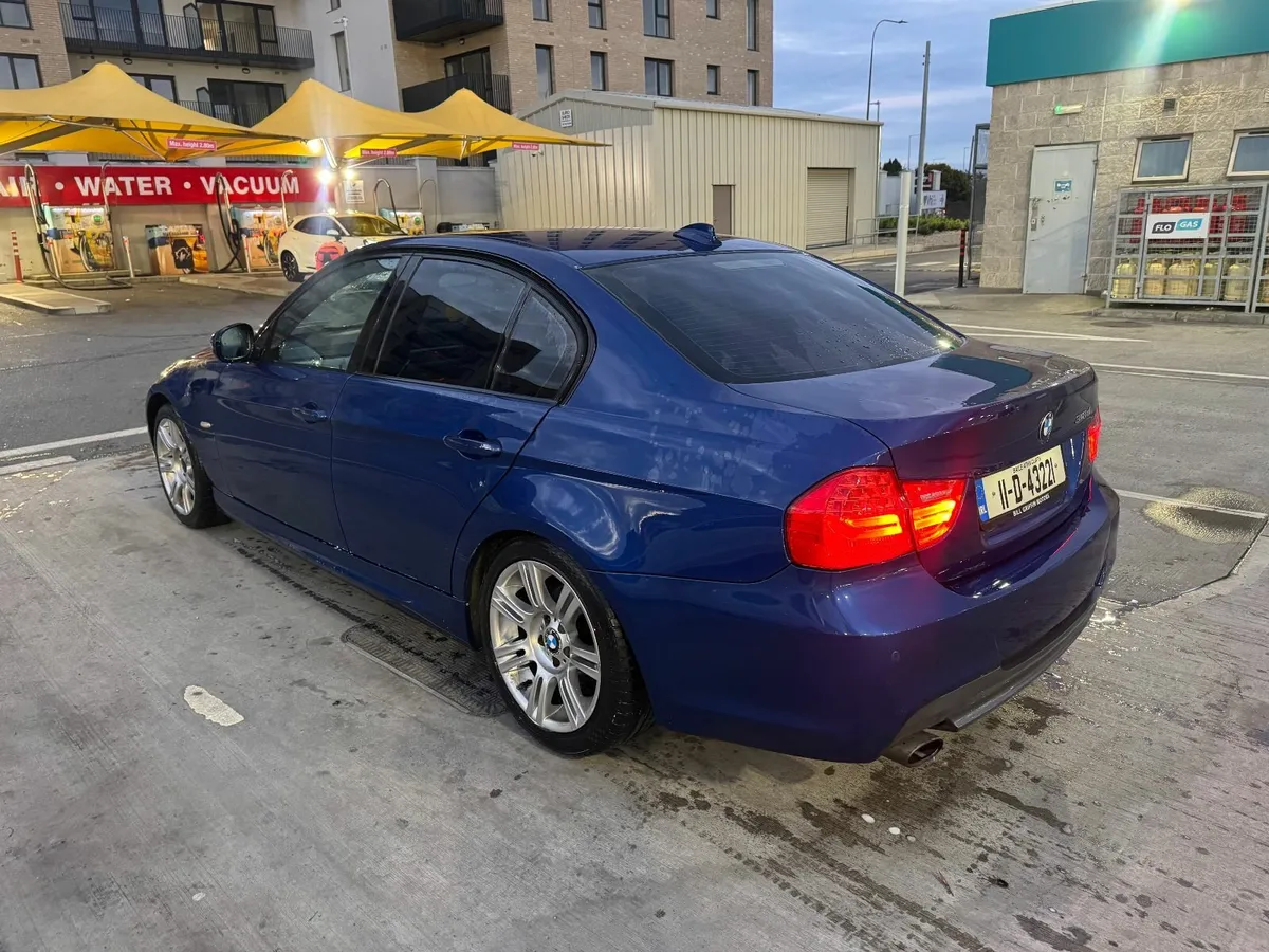BMW E90 318D Msport 2011 - Image 4