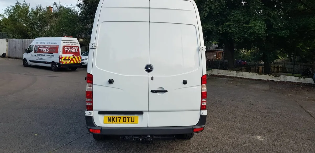 2017 Mercedes-Benz Sprinter 3.5T - Image 4
