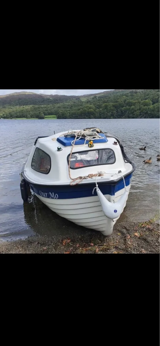 Fishing boat - Image 3