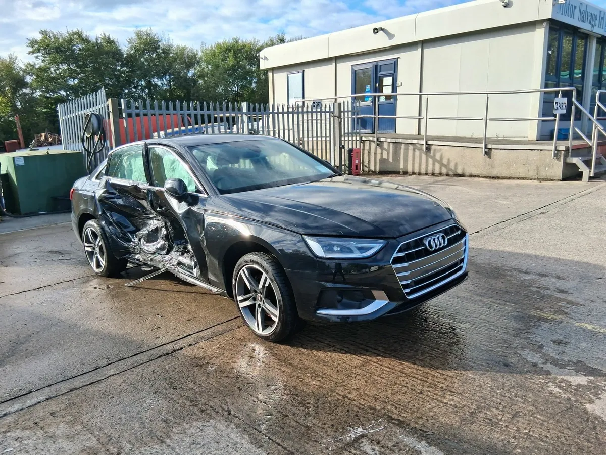 2022 AUDI A4 2 LTR  DSL (for parts only) - Image 3