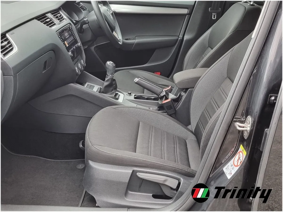 Skoda Octavia Great Value Ambition 1.2 TSI Trinit - Image 4