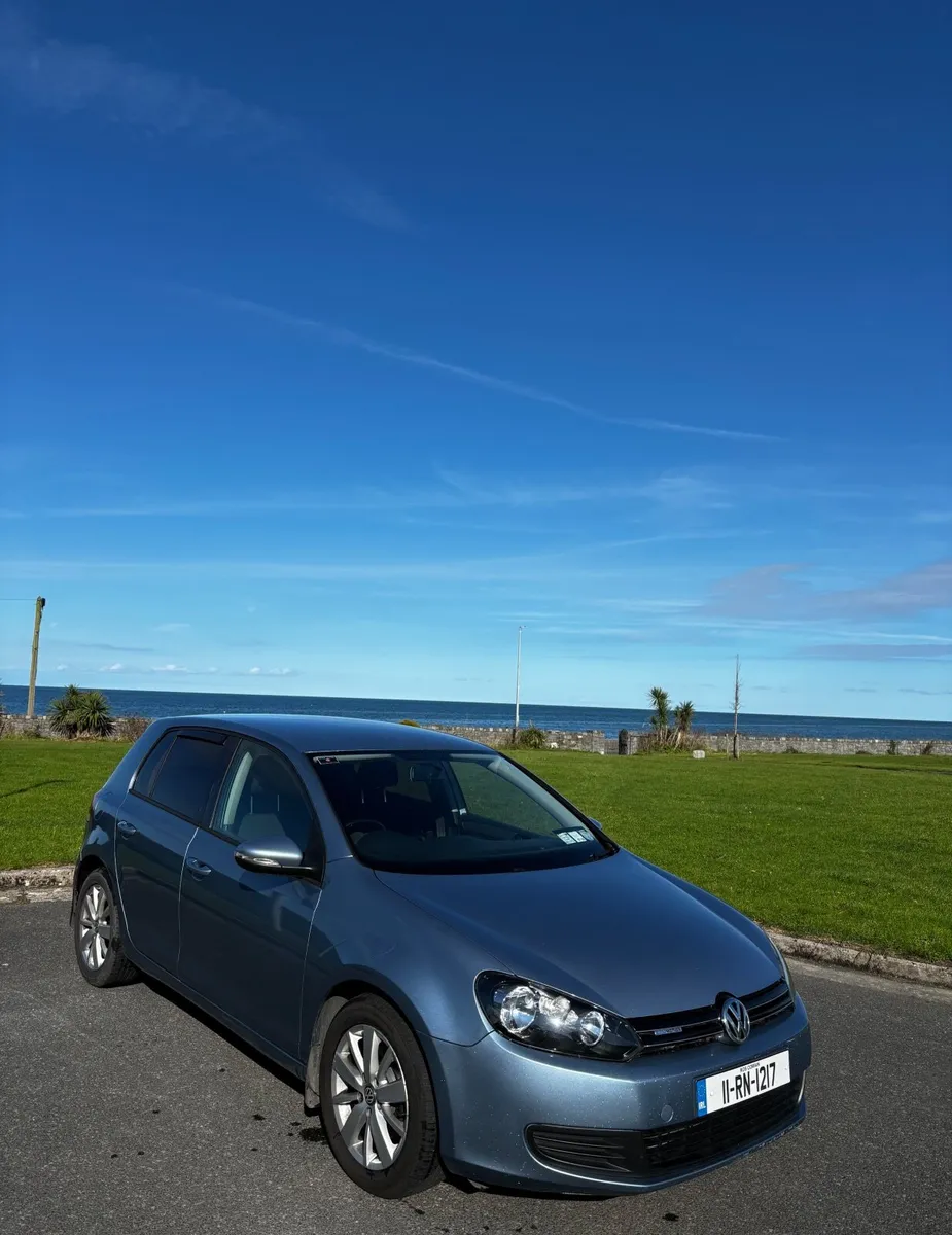 Volkswagen Golf 2011 TDI bluemotion automatic - Image 1