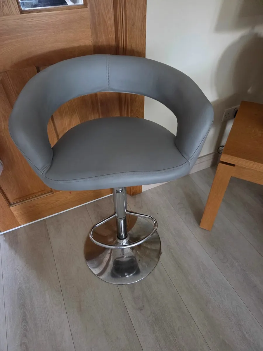 Bar stools
