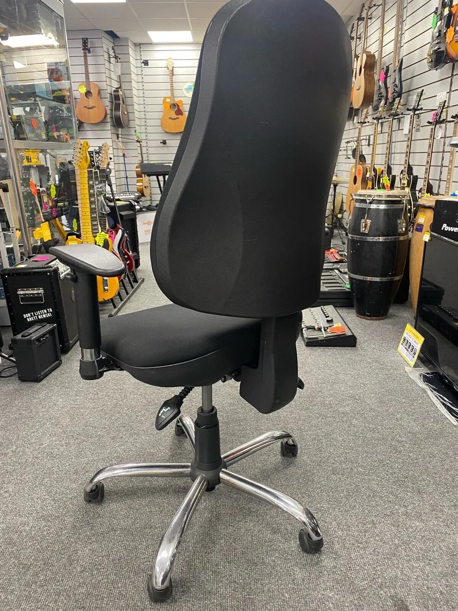 Office chair 2-Way Adjustable - Image 2