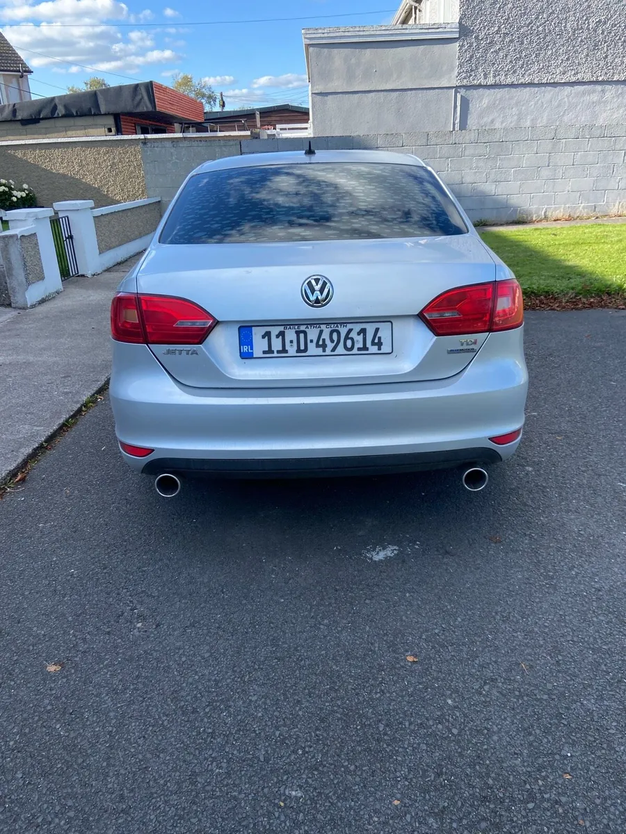 Volkswagen Jetta - Image 2