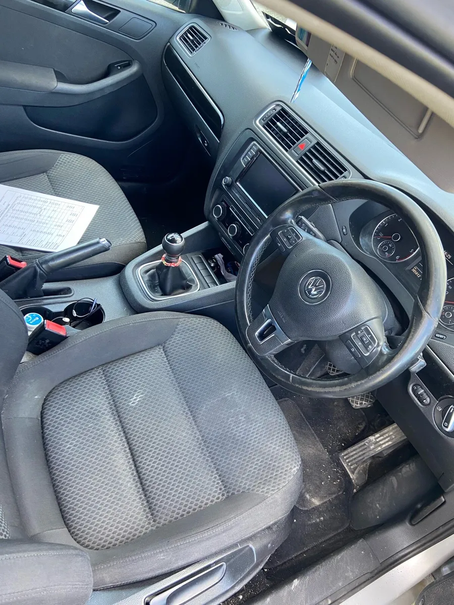 Volkswagen Jetta - Image 3