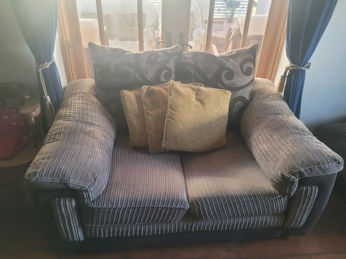 Suite of furniture - Image 4