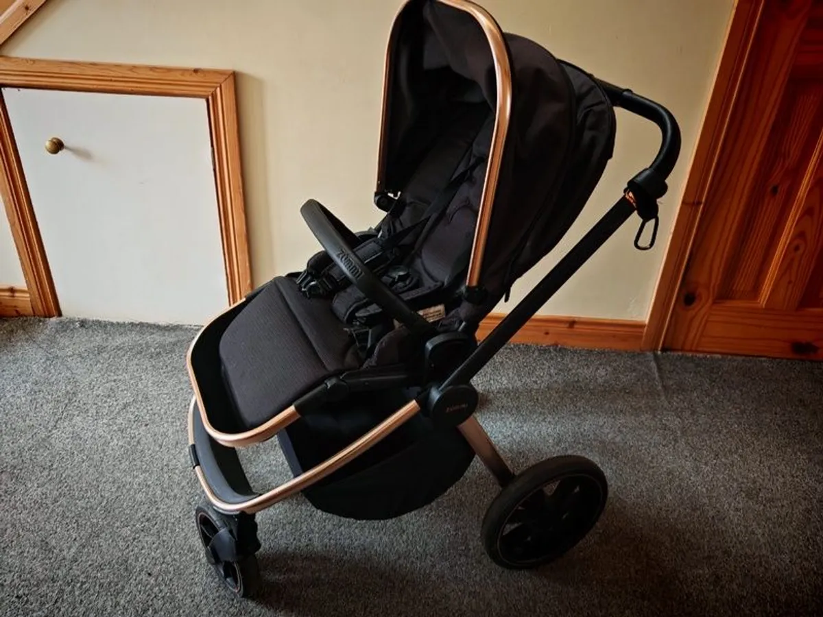 Zummi 3in1 baby travel system - Image 1